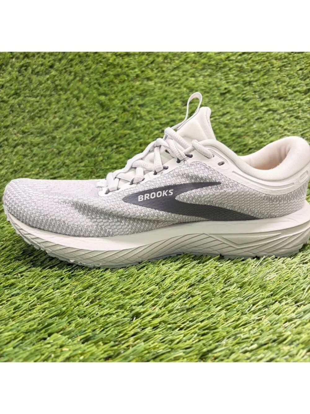 Brooks Revel 7 Womens Size 9 Gray Athletic Running Walking Shoes Sneakers